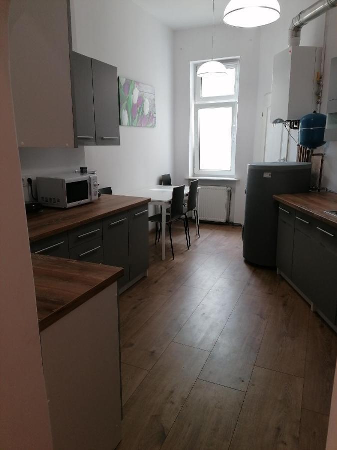 Hostel Tulip - Pokoj 7 Ze Wspolna Lazienka I Kuchnia Щецин Экстерьер фото