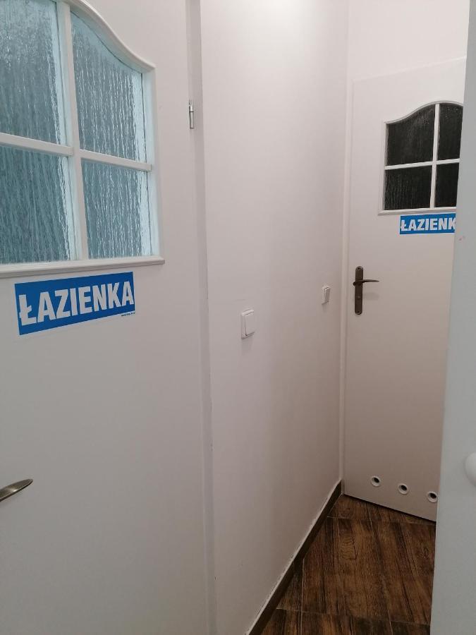 Hostel Tulip - Pokoj 7 Ze Wspolna Lazienka I Kuchnia Щецин Экстерьер фото